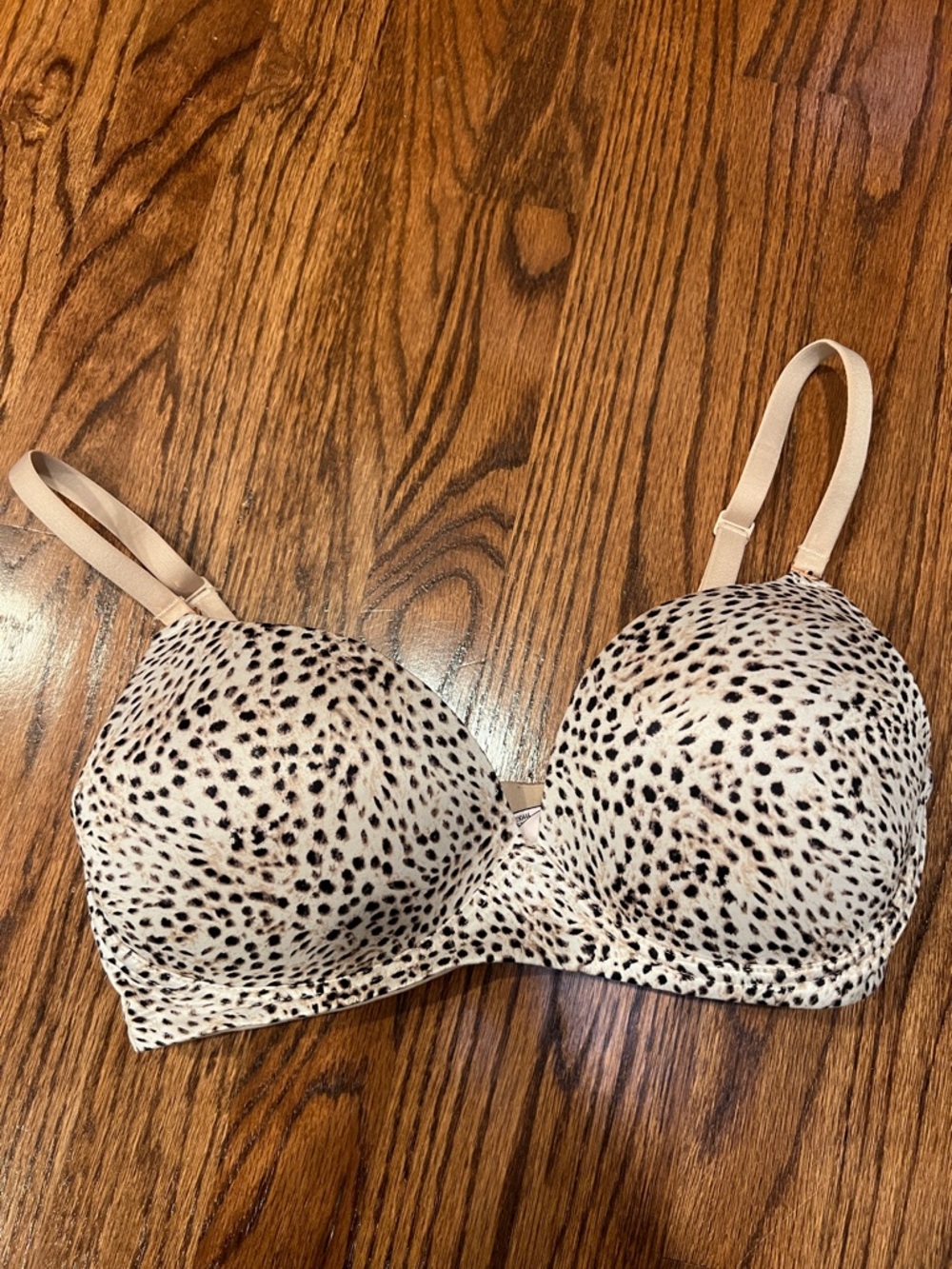 Body by Victoria Victoria’s Secret nursing bra leopard 34d